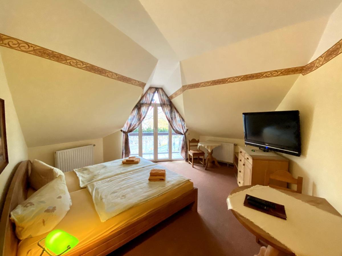 Hotel Haus Belger Großziethen Esterno foto
