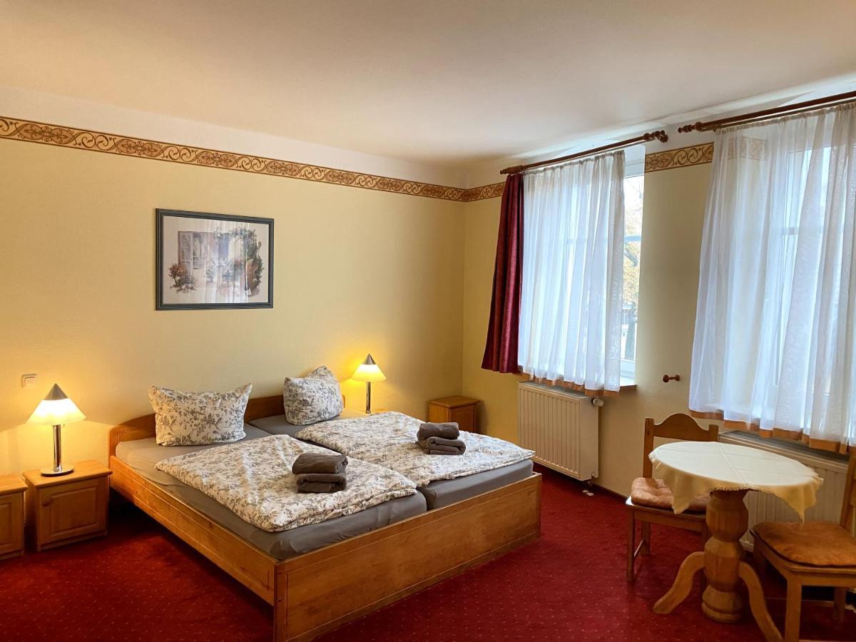 Hotel Haus Belger Großziethen Esterno foto