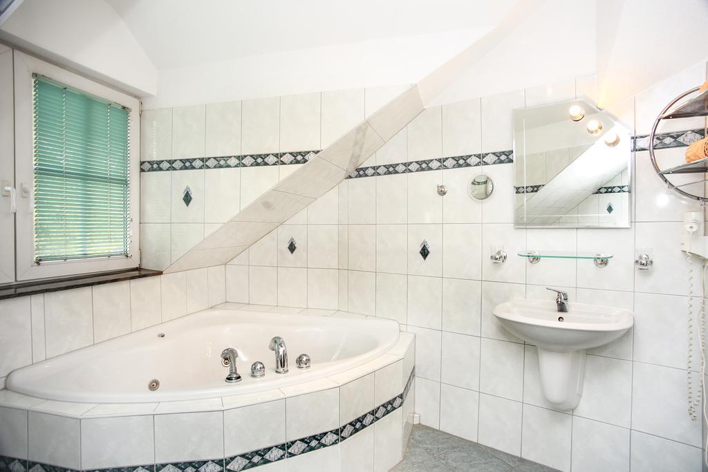 Hotel Haus Belger Großziethen Esterno foto